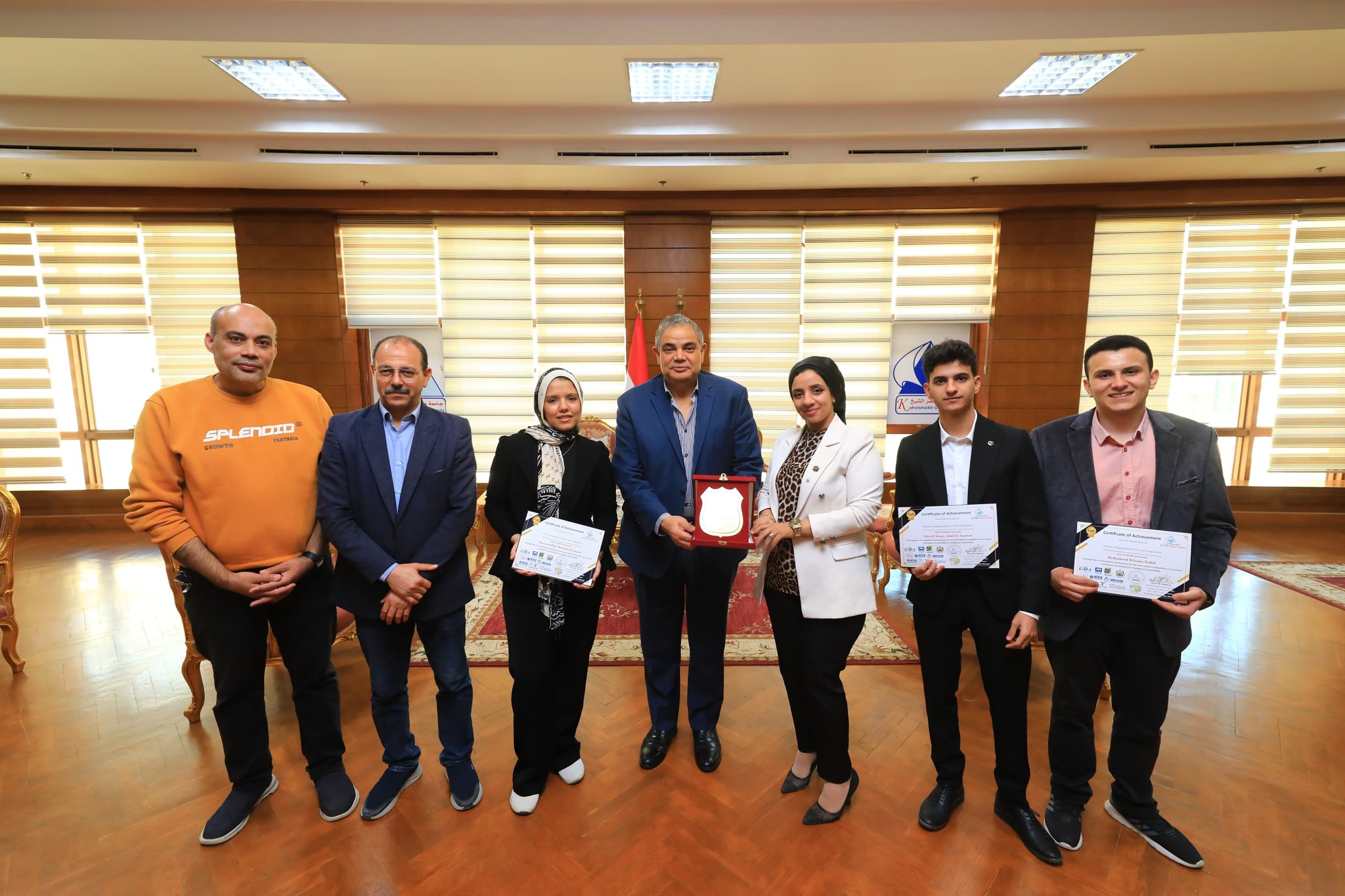 المركز الأول لطلاب كلية الذكاء الاصطناعي في المسابقة الدولية للابتكارات الذكية البيئية