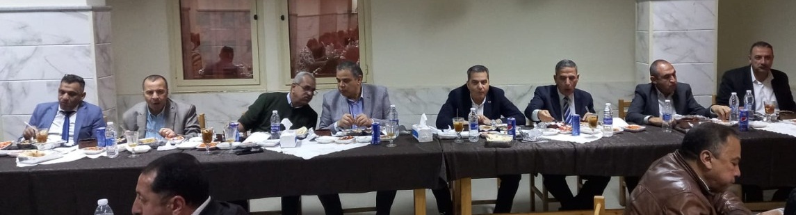 رئيس الجامعة يتناول الإفطار وسط الموظفين والعاملين : تاريخ نشر الخبر 2022/4/14