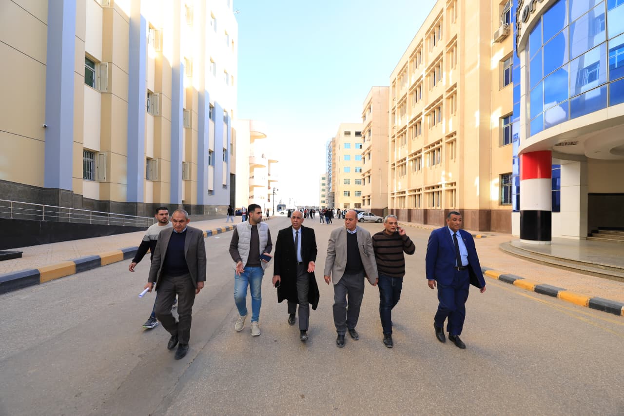 رئيس الجامعة يتابع ميدانيًا مستجدات الإنشاءات الجامعية ويشدد على الانتهاء في التوقيتات المحددة