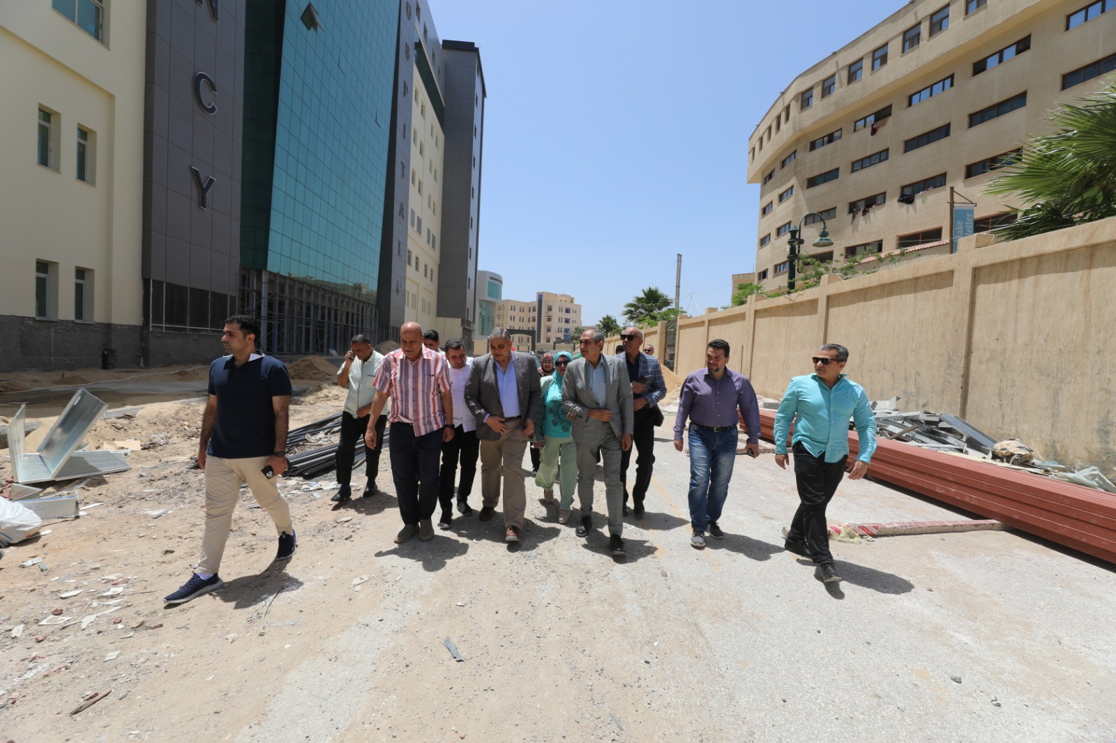 الجامعة تسابق الزمن للانتهاء من استكمال المنظومة الطبية والارتقاء بها بإنشاء المستشفيات الجديدة ذات التخصصات الضرورية والملحة