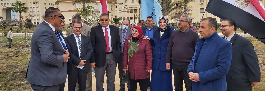 دعم الجامعة بـ 500 شجرة مثمرة ضمن مبادرة "هنجملها":تاريخ نشر الخبر:2022/3/24